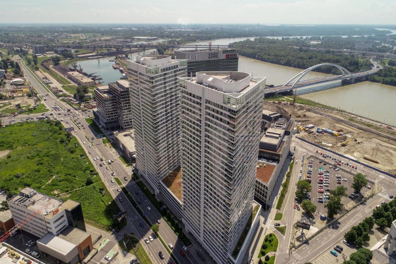 Zora Exclusive Apartment Bratislava Bagian luar foto