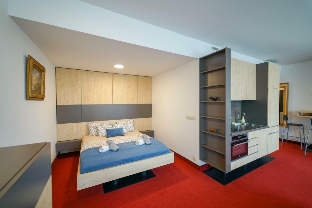 Zora Exclusive Apartment Bratislava Bagian luar foto
